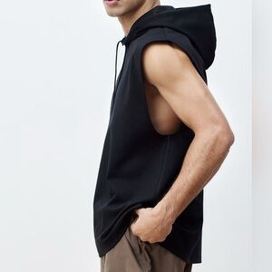 DIVIDED Black Sleeveless Sports Hoodie Size XXL
